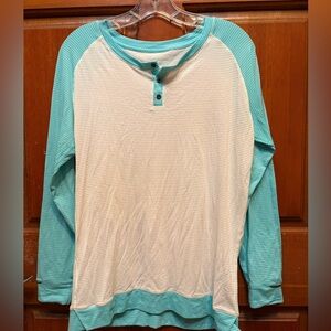 Lululemon long sleeve, women’s large